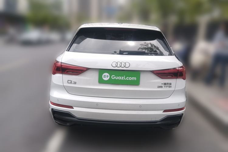 Used Audi Q3 2023 35 TFSI Fashion Dynamic Model (1.4T)
