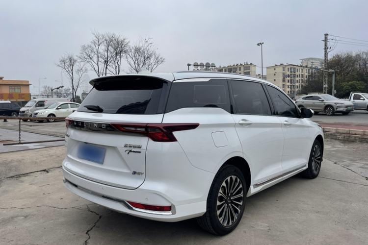 Used Wuling Victory 2023 2.0L DHT Deluxe Edition
