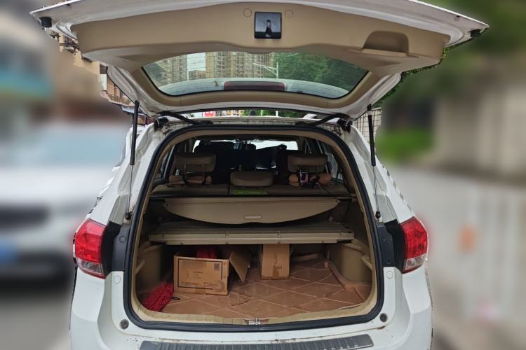 Used Haval H6 2011 2.0L Manual Two-Wheel Drive Elite Version
