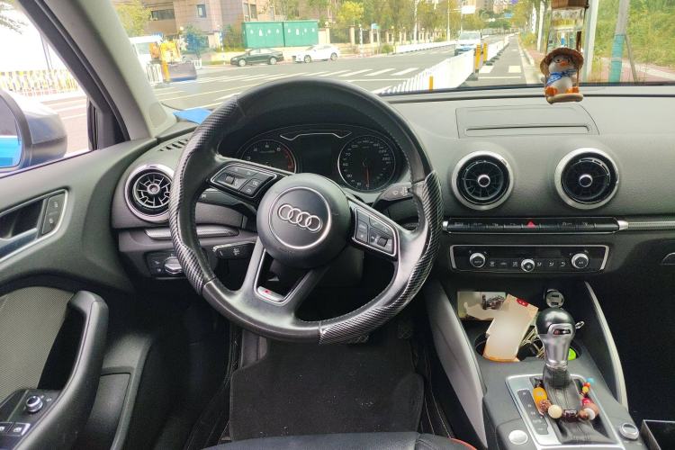 Used Audi A3 2017 Limousine 35 TFSI Style Edition
