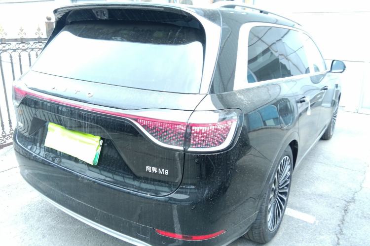 Used Hima AITO M9 2025 Extended-Range Ultra Version 52 kWh 6-Seater Rear Right 45 Deg