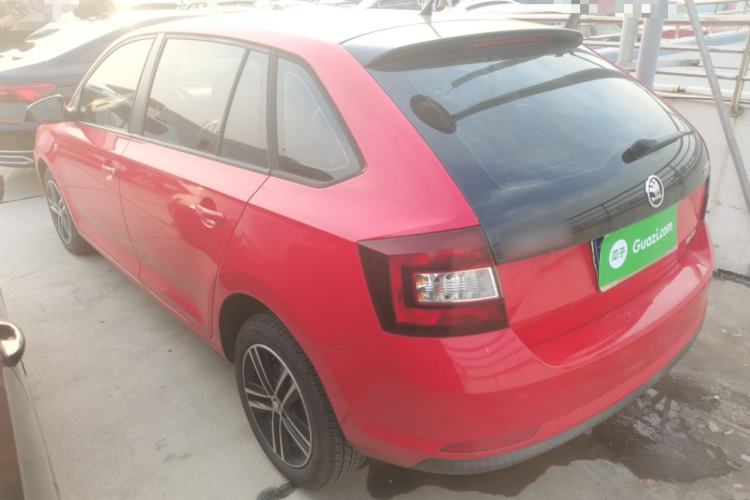 Used Skoda Rapid Spaceback 2014 1.6L Automatic Enjoyment Edition