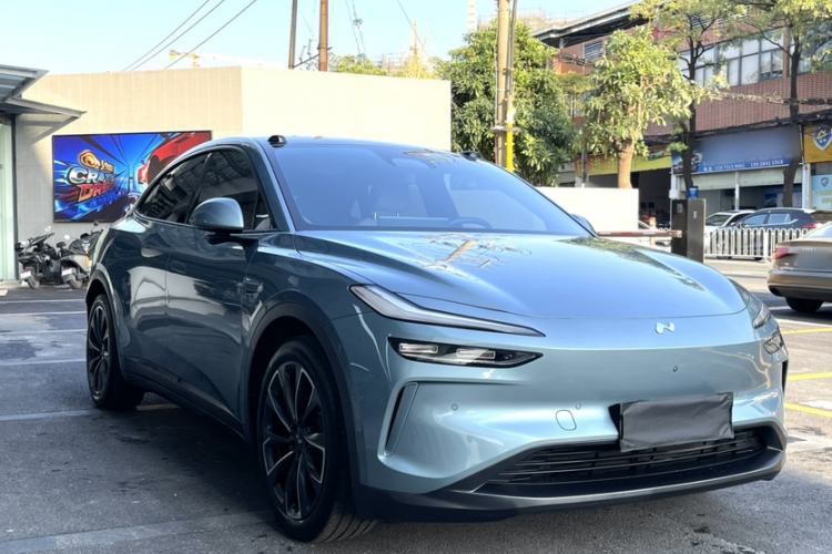 Used ONVO L60 2024 60 kWh Rear-Drive Version