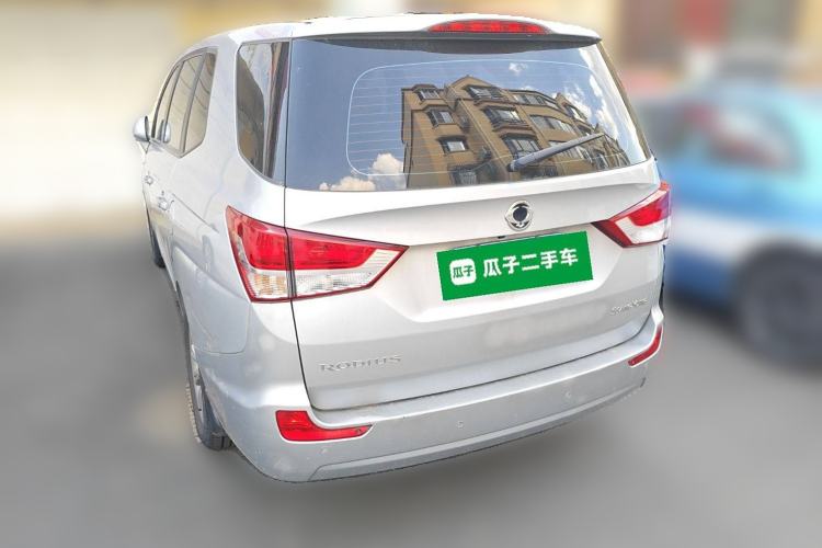 Used SsangYong Rodius 2014 2.0T Diesel Two-Wheel Drive Elite Navigation Edition
