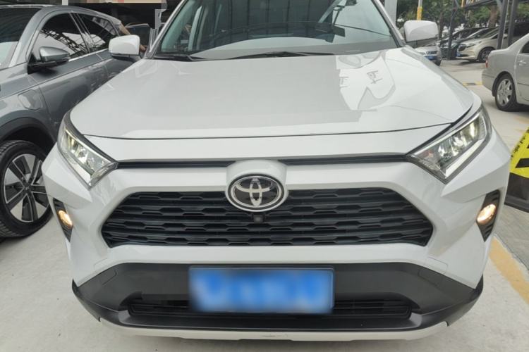 Used Toyota RAV4 2021 2.0L CVT Two-Wheel Drive Fashion Edition
