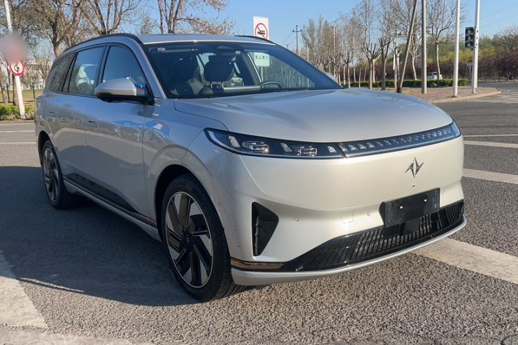 Used Dongfeng eπ eπ008 2024 210Max Range-Extended Version 6 Seats