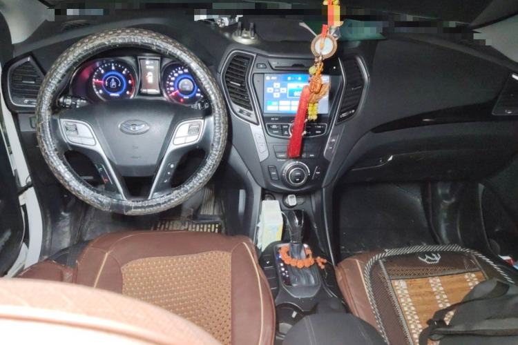 Used Hyundai Santa Fe Classic 2013 2.2T Four-Wheel Drive Comfort Edition with Navigation 7 Seats Center Console