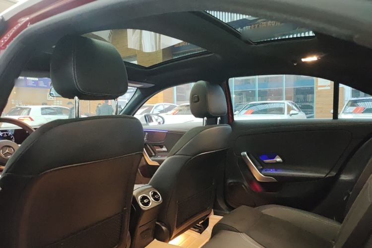 Used Mercedes-Benz A-Class 2022 Revised Version A 200 L Sport Sedan Fashionable Style