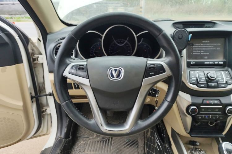 Used CHANGAN Eado 2015 1.6L Manual Luxury Model China IV Standard Steering Wheel