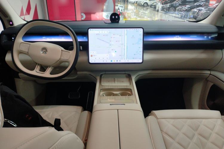 Used Nio ES8 2026 Model 6-seat Executive Signature Edition Center Console