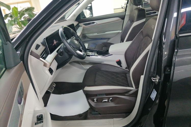 Used Volkswagen Tavendor 2023 380TSI Four-Wheel Drive R-Line Cruise Edition