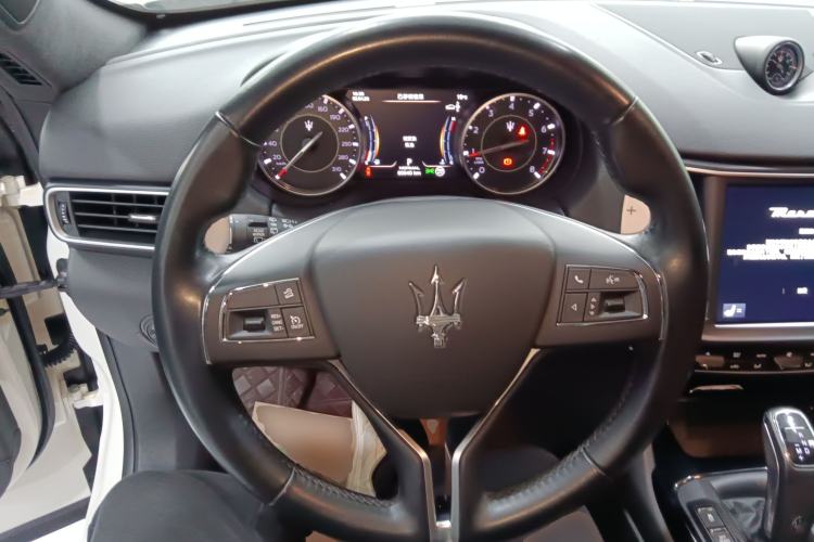 Used Maserati Levante 2022 2.0T GT Sharp Edition Steering Wheel