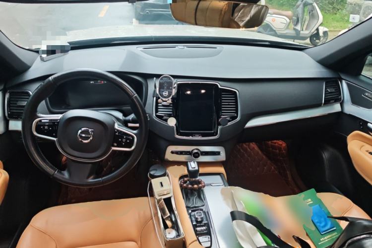 Used Volvo XC90 2017 T6 Zhiyi Edition 5-seater Center Console