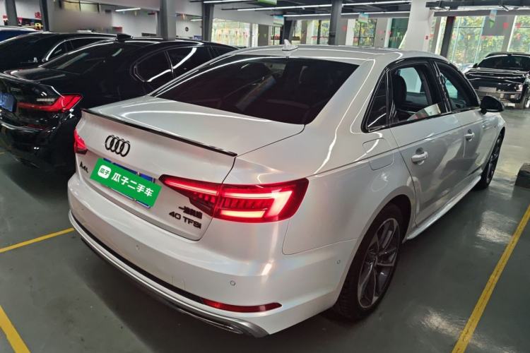 Used Audi A4L 2019 40 TFSI Fashion Edition China VI Emission Standard
