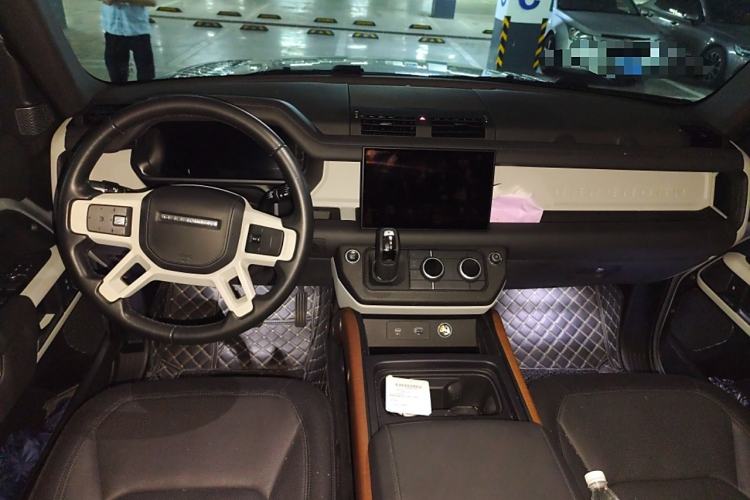 Used Land Rover Defender 2022 110 P400 X-DYNAMIC HSE
