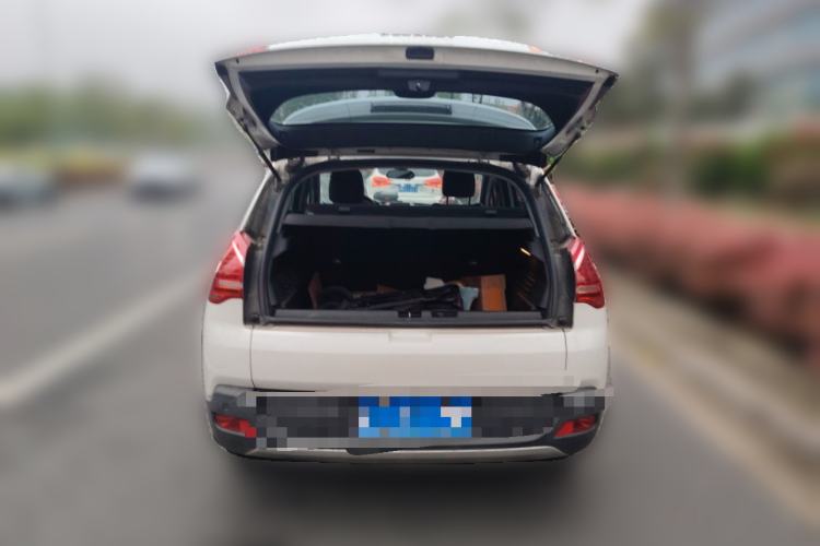 Used Peugeot 3008 2015 1.6THP Automatic Prestige Edition Trunk