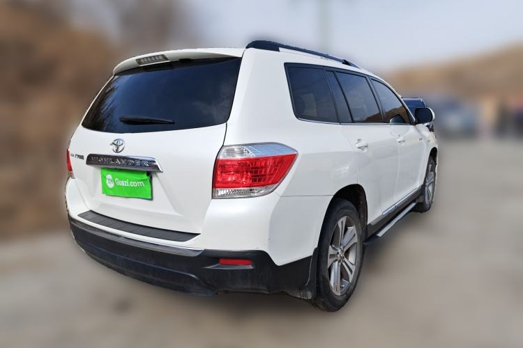 Used Toyota Highlander 2012 2.7L Two-Wheel Drive 7-Seater Luxury Edition Rear Right 45 Deg