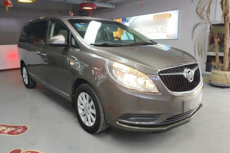 Used Buick GL8 2017 25S Luxury Version China V Standard Front Right 45 Deg