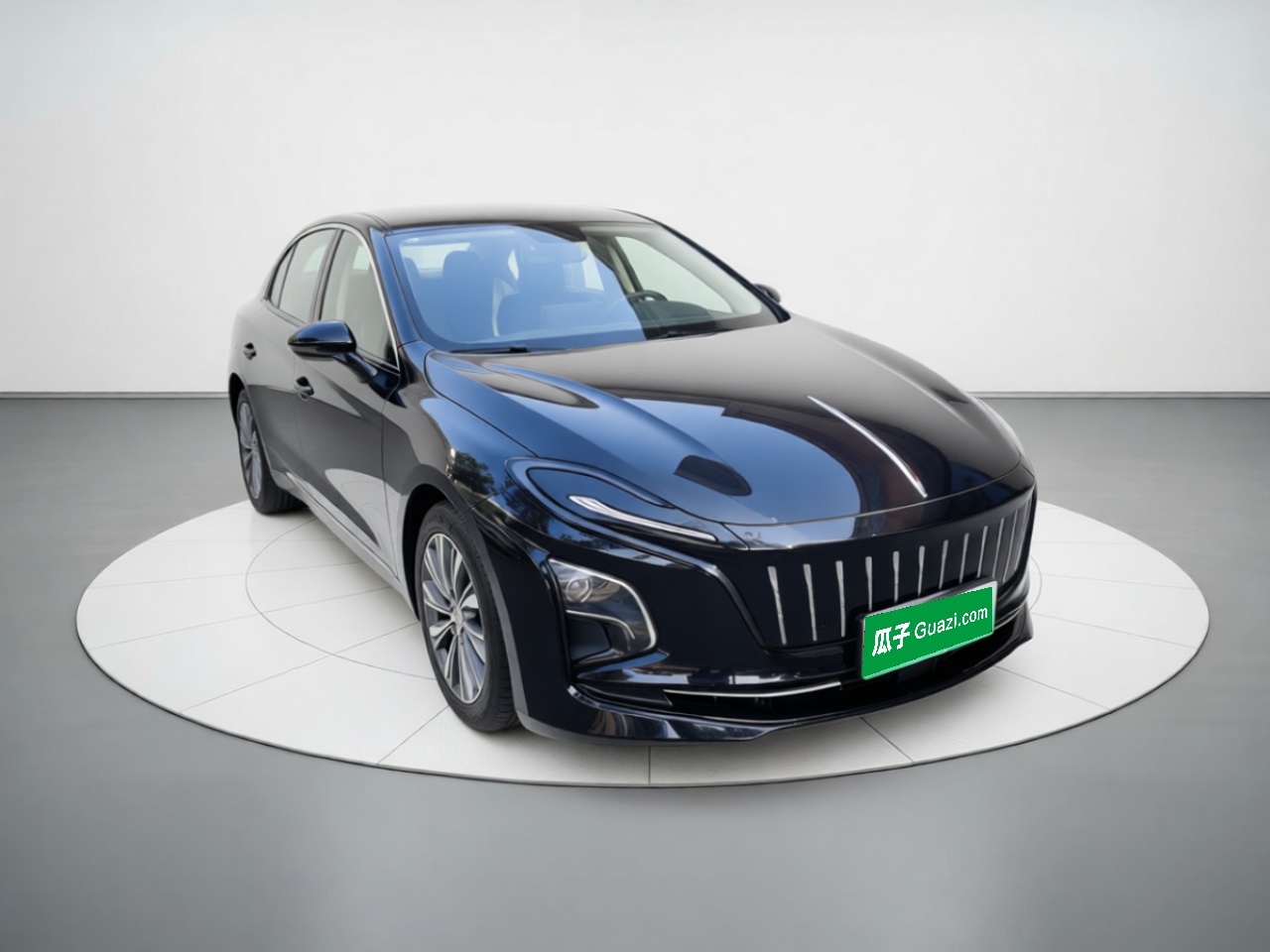 Hongqi E-QM5 2023 620km PLUS — снимка 3
