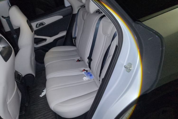 Used BYD Yuan UP 2025 Intelligent Driving Version 401 KM Dynamic Edition Left Rear Seat