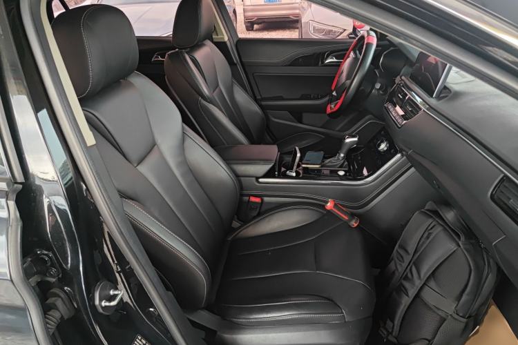 Used Hongqi H5 2019 30TD Smart Connect Dynamic Edition Right Front Seat