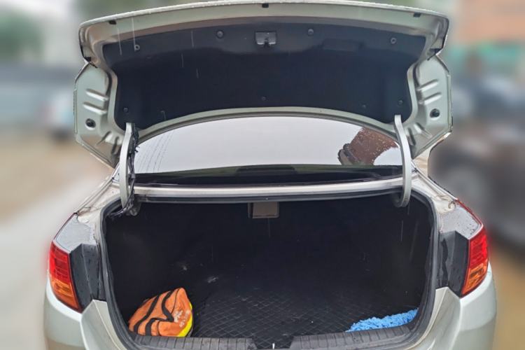 Used Kia K5 2012 2.0L Automatic GLS
