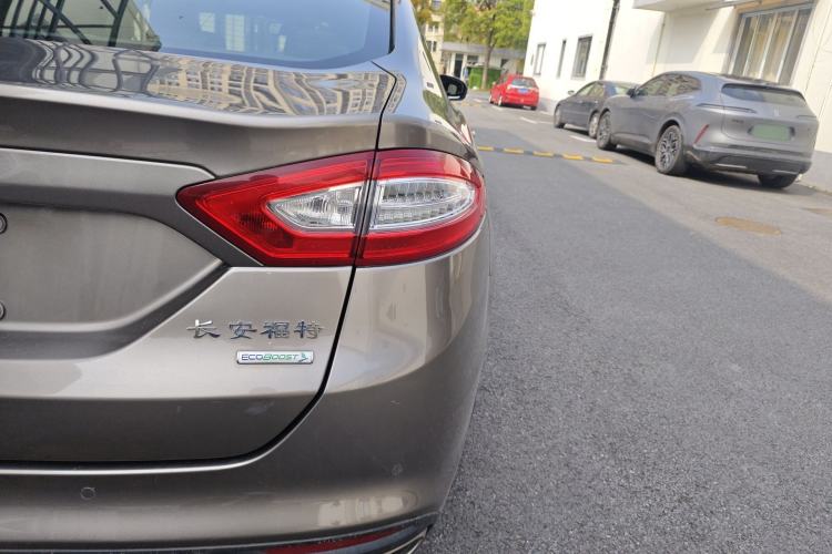 Used Ford Mondeo 2013 1.5L GTDi180 Fashion Edition Right Rear Taillight