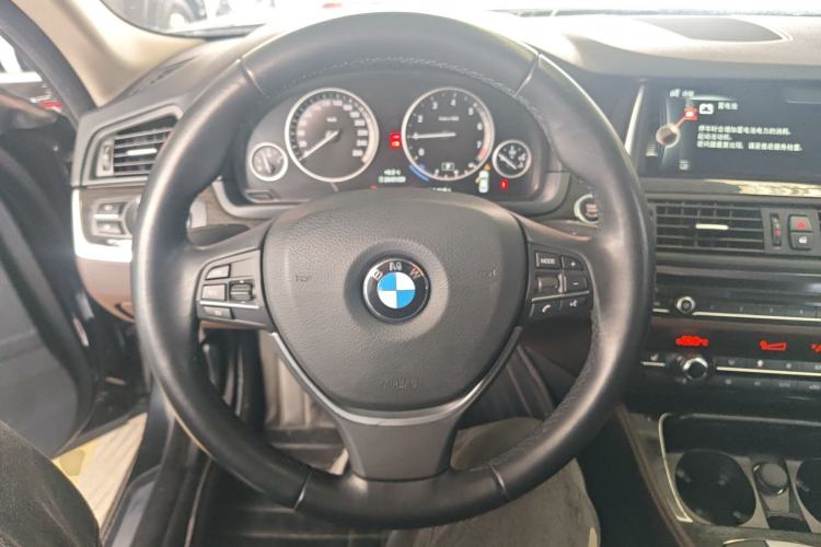 Used BMW 5 Series 2014 525Li Luxury Design Package
