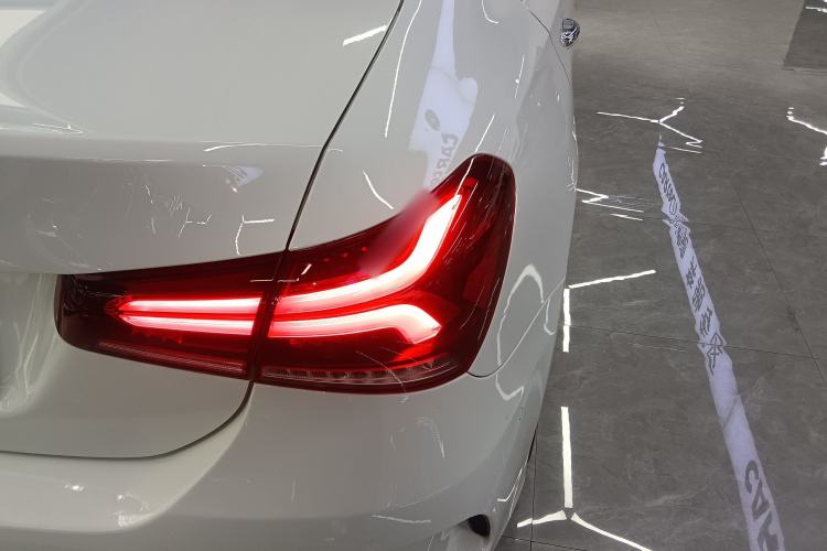 Used Mercedes-Benz A-Class 2021 A 200 L Sport Sedan Fashion Model
