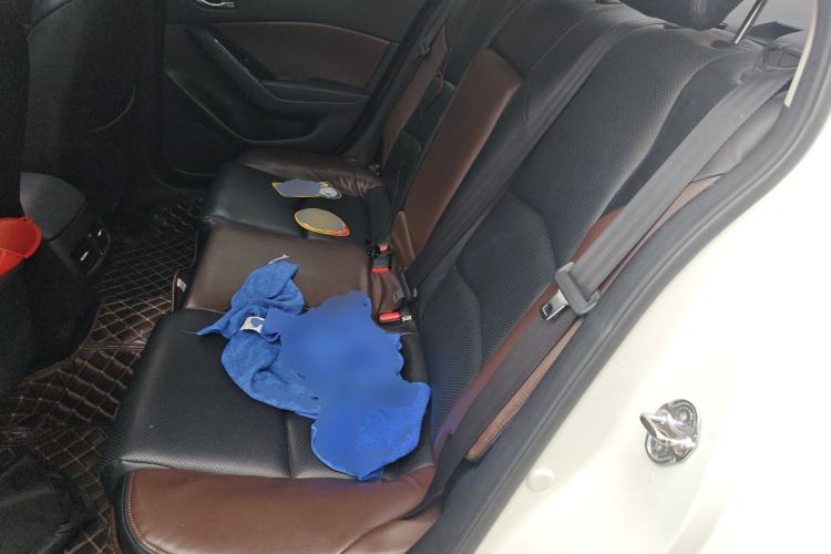 Used Mazda Mazda 3 Axela 2017 Sedan 1.5L Automatic Luxury Model China VI Standard