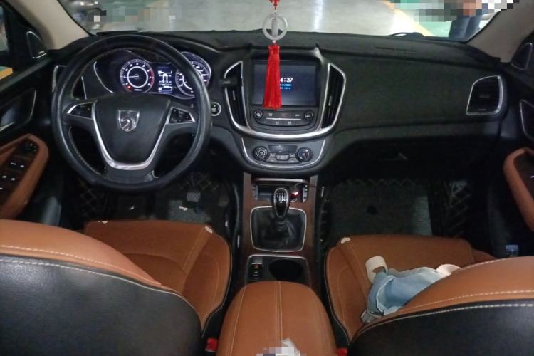 Used Baojun 560 2017 Rhythmic Edition 1.5T Manual Enjoyment Model
