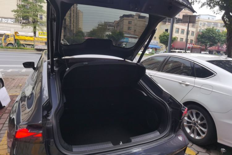 Used CHANGAN UNI-V 2022 1.5T Prestige Version