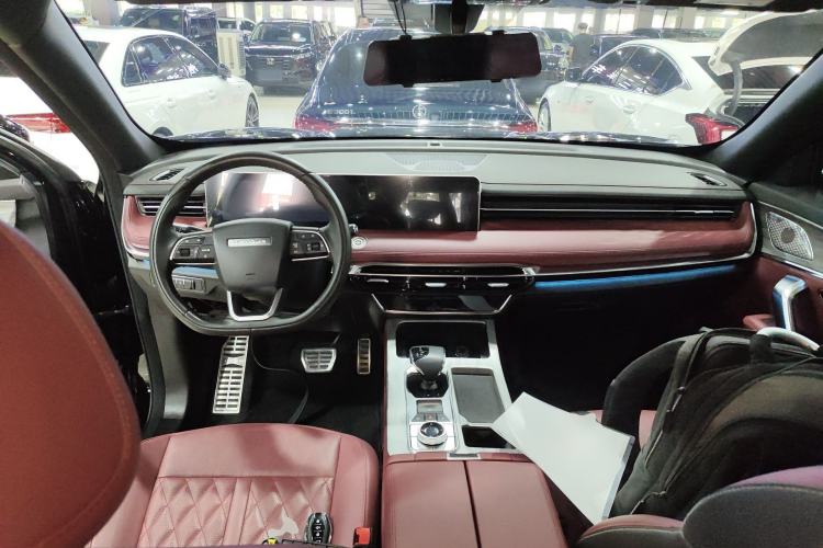 Used JETOUR X70 PLUS 2023 1.5T DCT Brave PLUS 7-Seater
