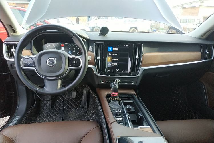 Used Volvo S90 2020 T5 Zhiyi Luxury Edition