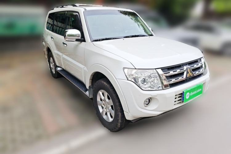 Used Mitsubishi Pajero 2014 3.0L Elite Upgrade Edition
