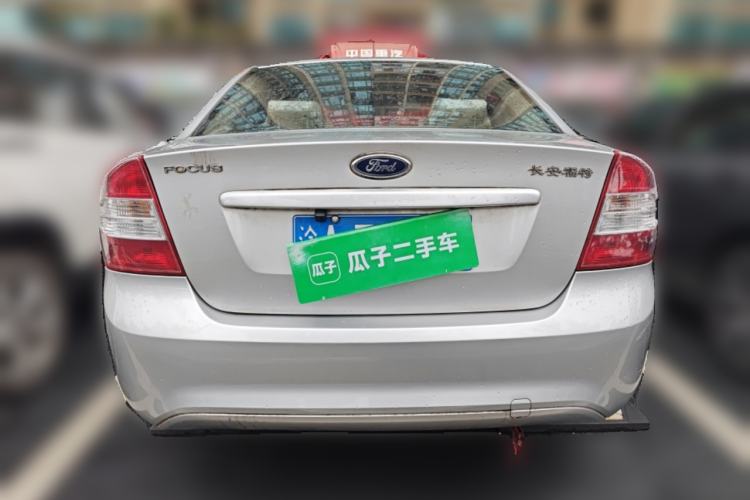 Used Ford Focus 2013 Sedan Classic 1.8L Manual Base Model