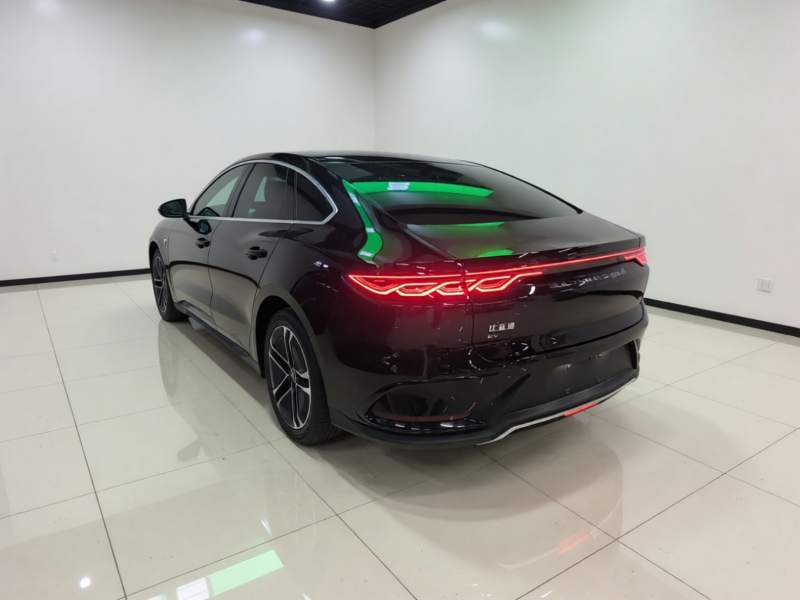Used BYD Han 2023 EV Champion Edition 605KM Front-Drive Premium Model — 4