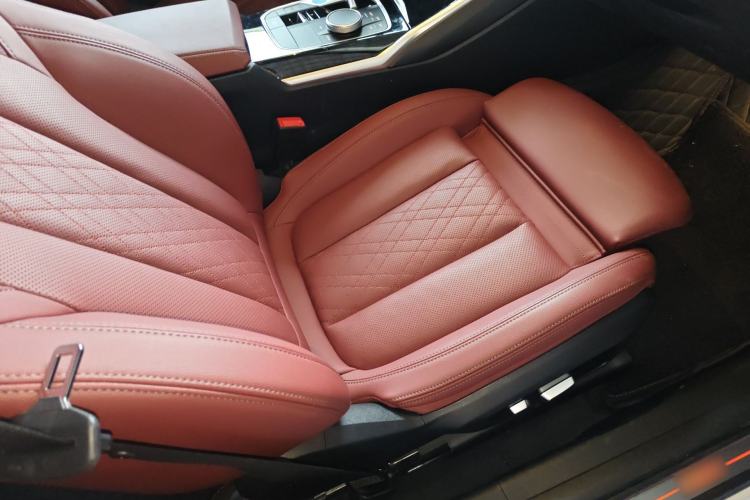 Used BMW i3 2022 eDrive 35 L
