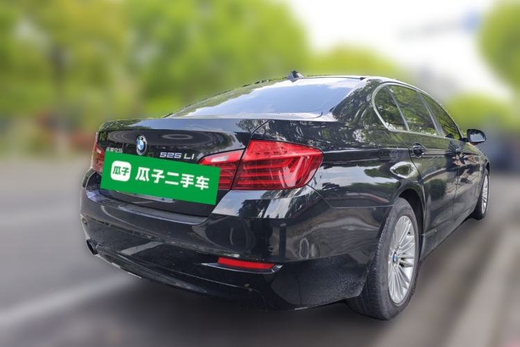 Used BMW 5 Series 2013 525Li Leading Model Rear Right 45 Deg