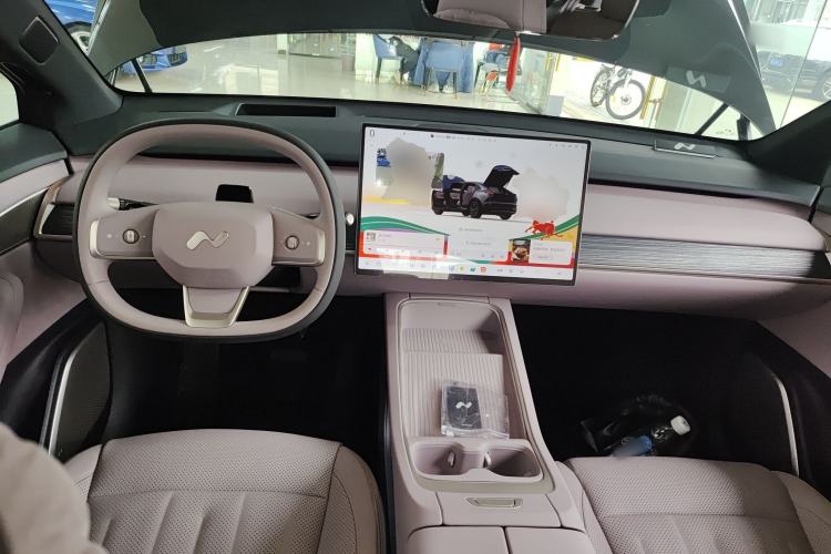 Used ONVO L60 2024 60 kWh Rear-Drive Version
