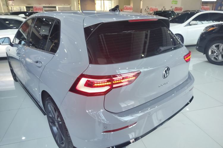 Used Volkswagen Golf 2023 Facelift 280TSI DSG R-Line Rear Left 45 Deg