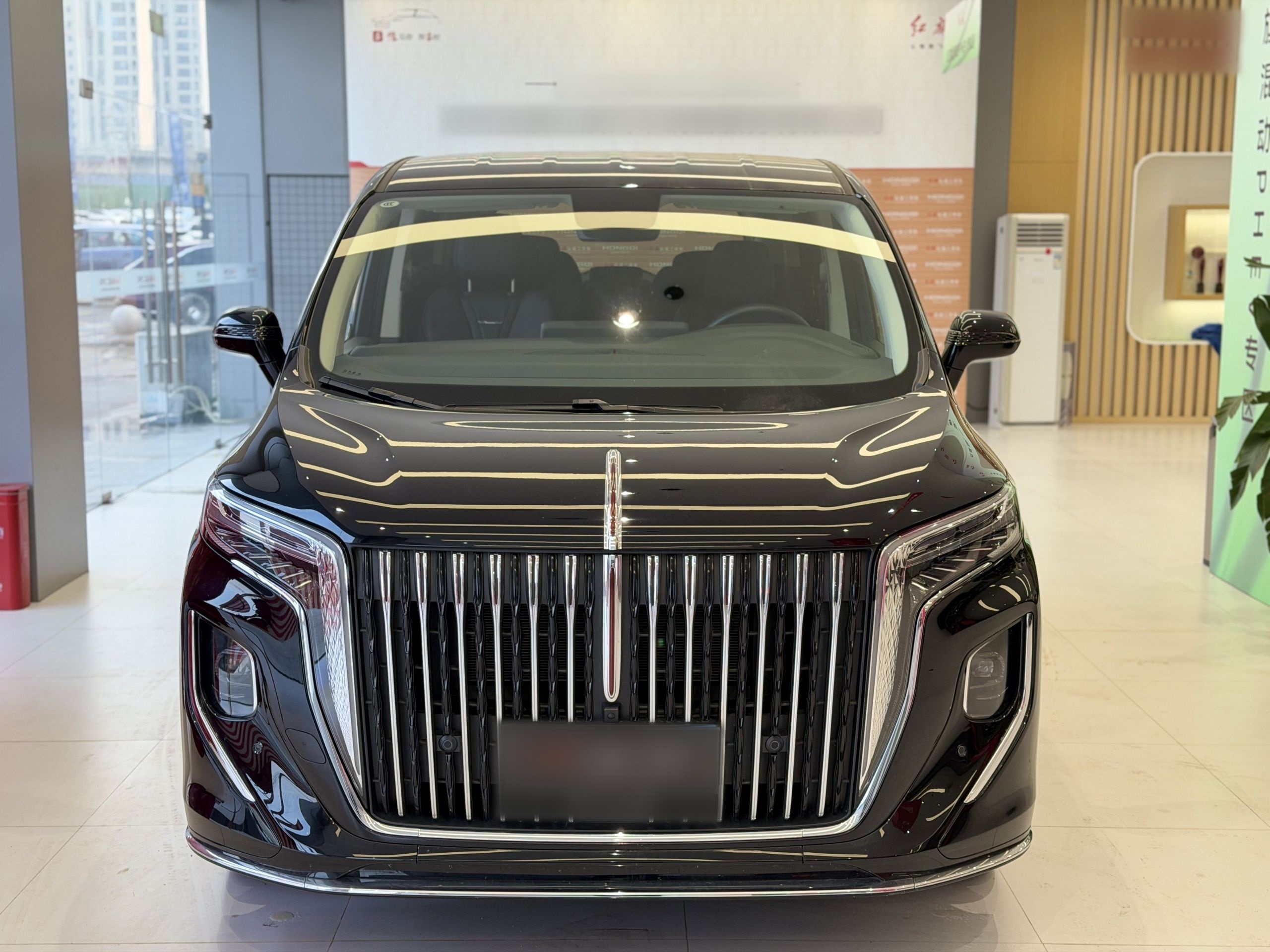 Hongqi HQ9 PHEV 2024 2.0T Four-Wheel Drive Business Edition — снимка 12