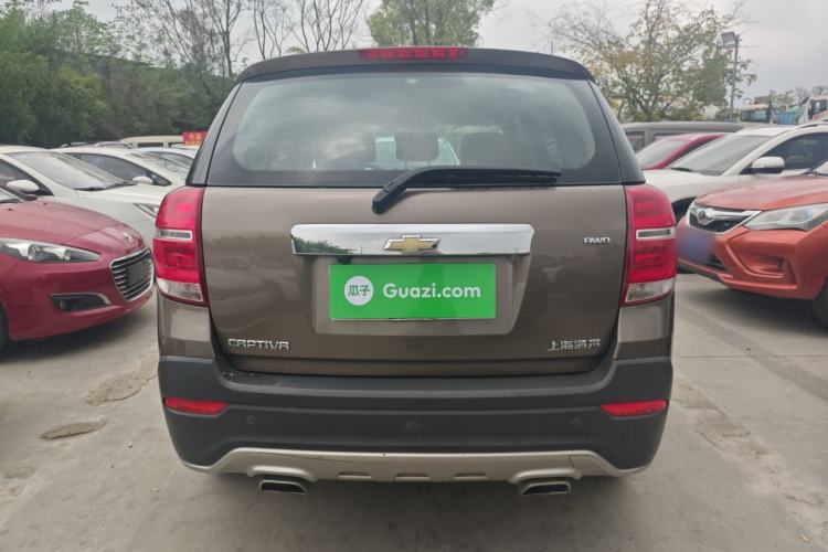 Used Chevrolet Captiva 2015 2.4L 4x4 Flagship Edition 7-Seater