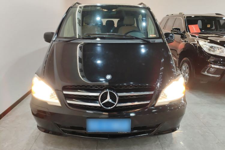 Used Mercedes-Benz Vito 2011 2.5L 7-seater executive version