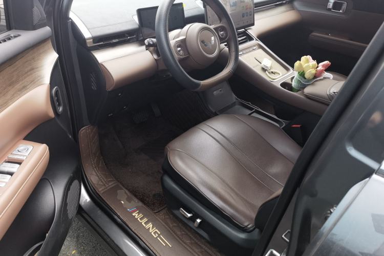 Used Wuling Xingguang S 2024 130 km Flagship Version