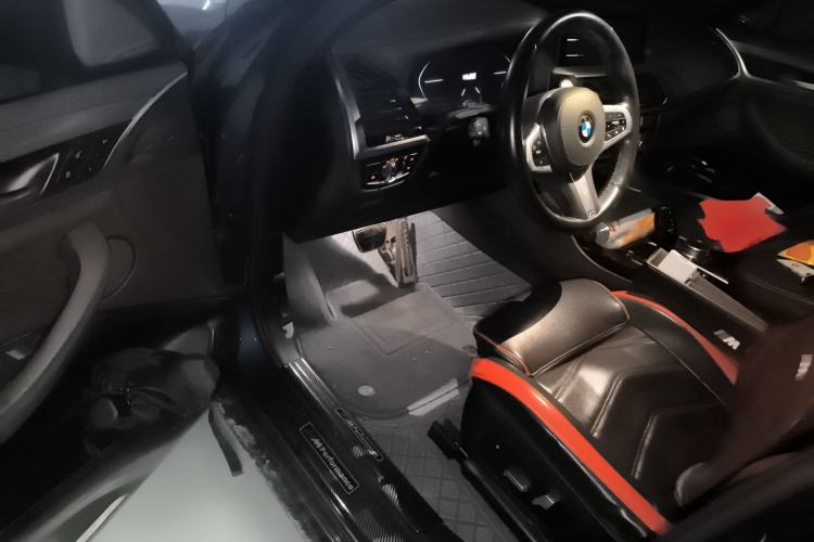 Used BMW X4 2021 xDrive 25i M Sport Night Edition package Driver Seat