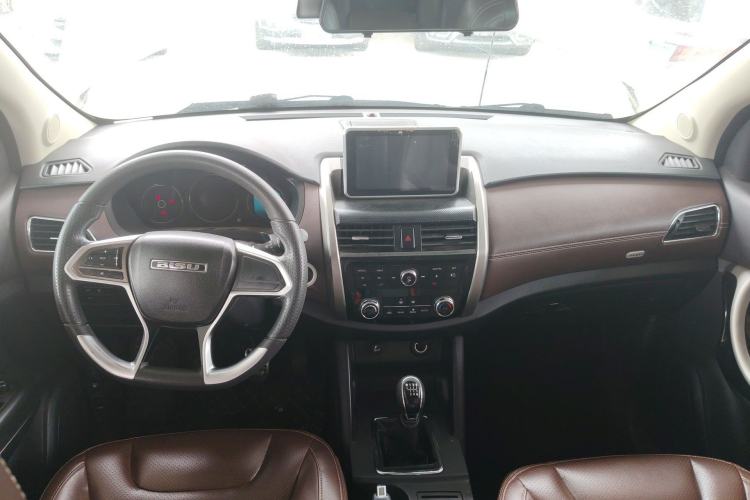 Used Bisu T5 2017 1.5T Manual Comfort Model Center Console