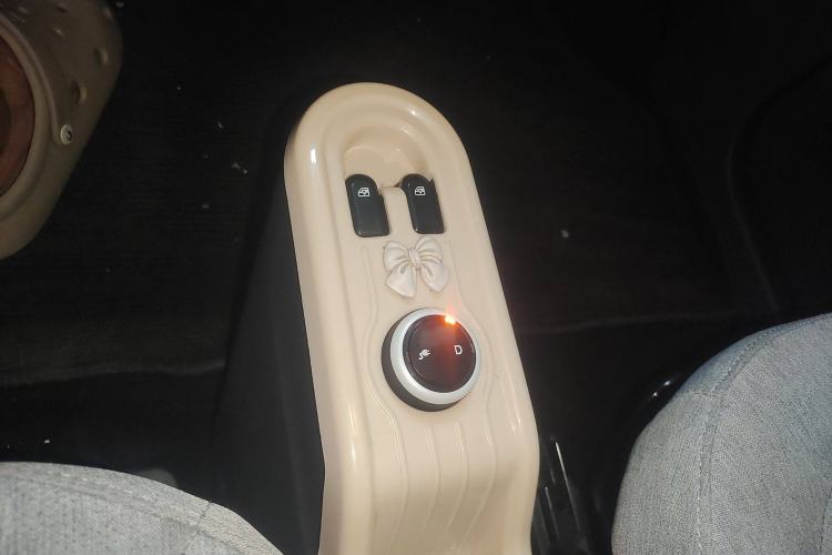 Used Wuling Hongguang MINIEV 2021 Macaron Fashion Model Lithium Iron Phosphate