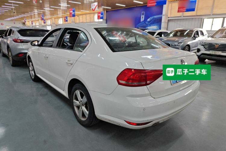 Used Volkswagen Lavida 2017 1.6L Manual Fashion Edition