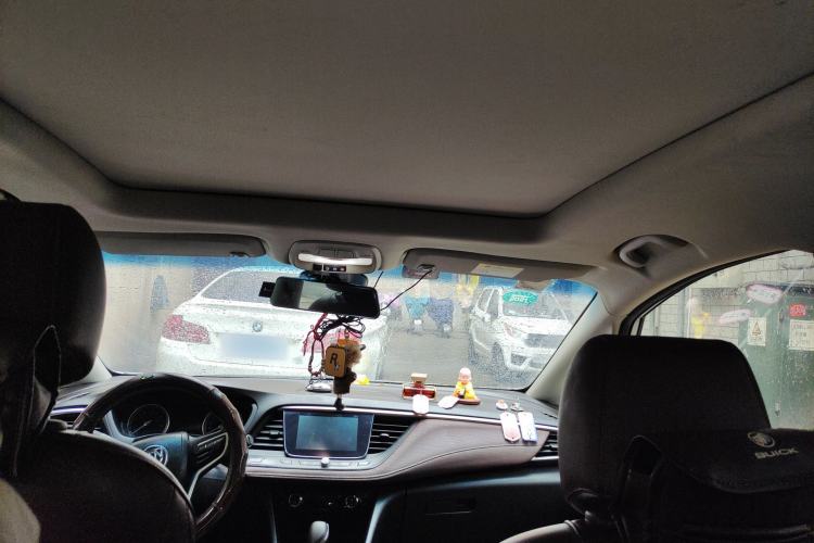 Used Buick GL6 2018 18T 6-Seater Prestige Model Headliner